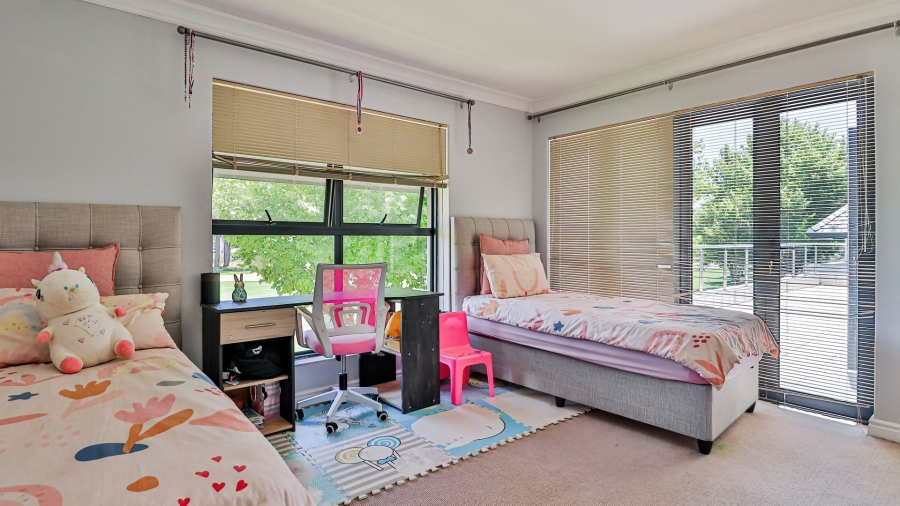 4 Bedroom Property for Sale in Pearl Valley at Val de Vie Western Cape